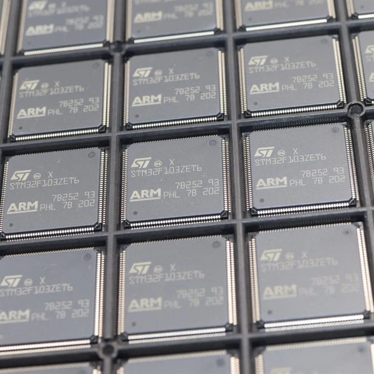 STM32F103ZET6